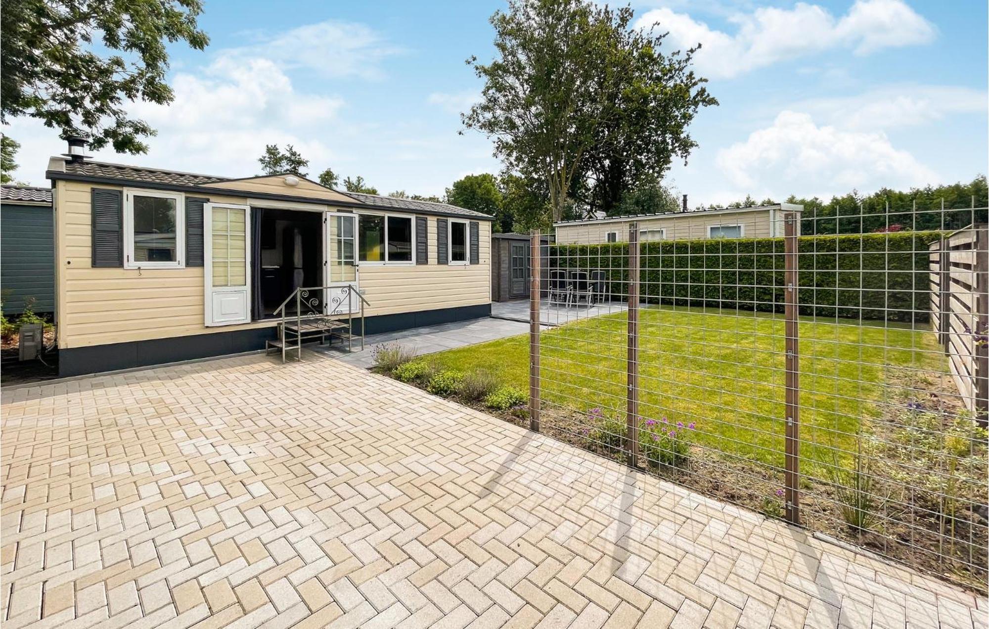 Gorgeous Home In Tzummarum With Wifi Exterior foto